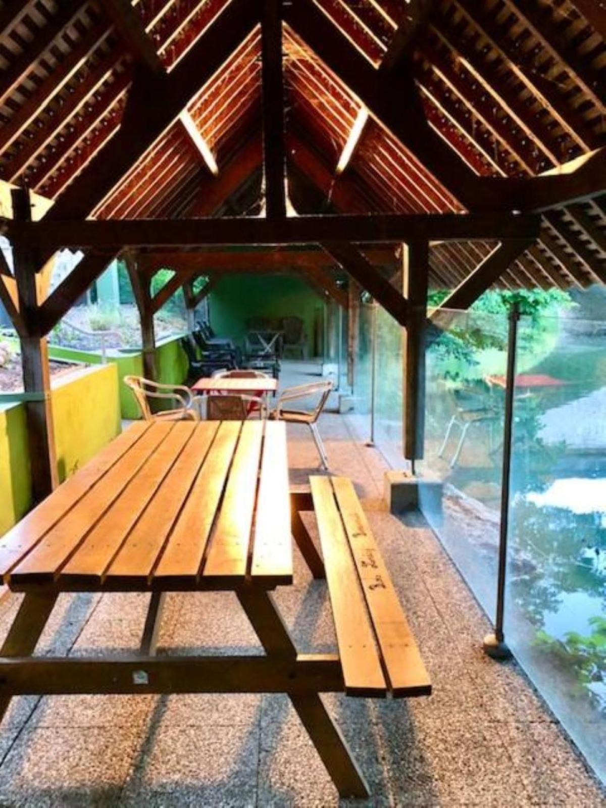 ไอบิส ชาร์ทร์ ซองทร์ กาเทรดาล Hotel ชาร์ตร ภายนอก รูปภาพ